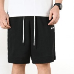 performance-oriented versatile polyester-blend shorts